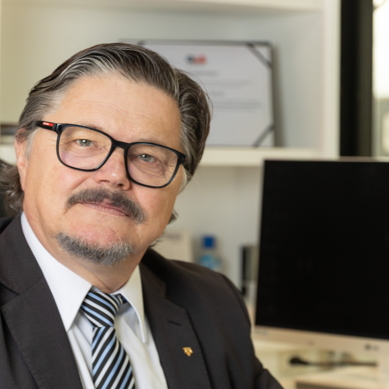 José Fernando Lutz Coelho